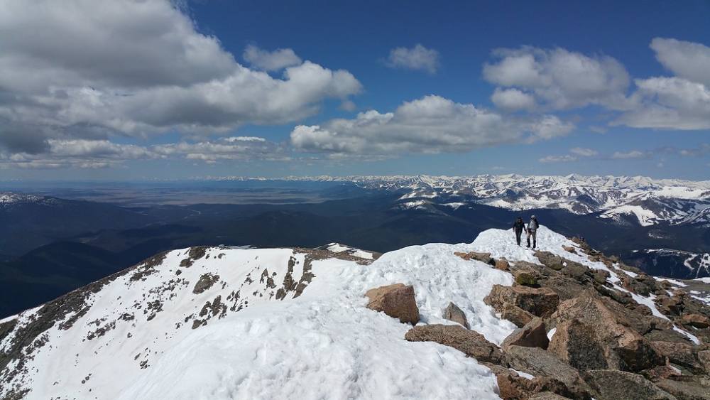 The summit ridge of Bierstadt