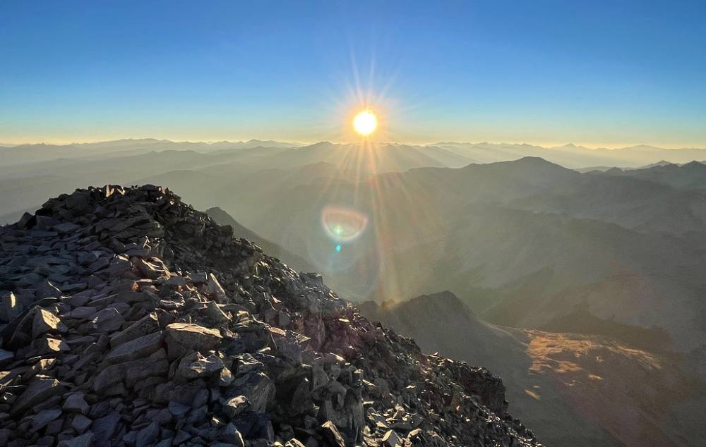 Sunrise from the top of Conundrum